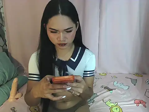 rainexox1 online show from April 18, 2026, 5:44 am