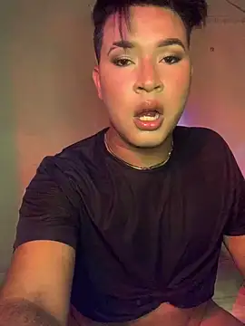 hotbadboy00 online show from March 18, 2026, 1:42 am