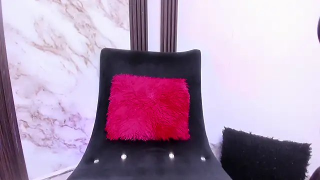 Snapshot of Nina_vegas chatting on May 18, 2026, 1:39 pm Nina vegas online show from May 18, 2026, 1:39 pm