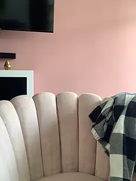 Baby Pink Love online show from March 11, 2026, 5:52 pm