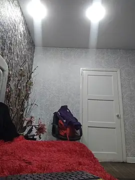 Naomimolie online show from April 7, 2026, 12:38 pm