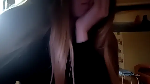 pinkpinkpinkpinkdoll online show from April 18, 2026, 1:26 pm