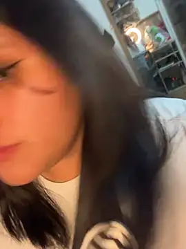Snapshot of lunaluxe7 chatting on March 26, 2026, 12:06 am lunaluxe7 online show from March 26, 2026, 12:06 am