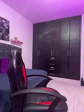 ela  ef online show from March 3, 2026, 8:04 pm