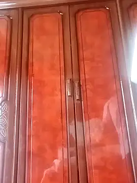 Oneinamillon45 online show from March 4, 2026, 11:27 am