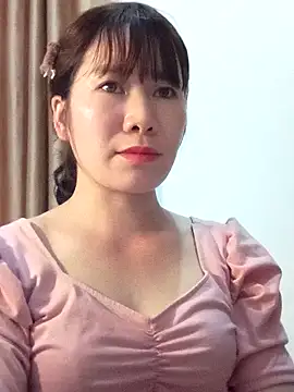 Snapshot of Bondgirl_9 chatting on March 21, 2026, 5:23 am Bondgirl 9 online show from March 21, 2026, 5:23 am