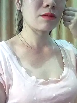 Snapshot of Bondgirl_9 chatting on March 25, 2026, 10:27 pm Bondgirl 9 online show from March 25, 2026, 10:27 pm