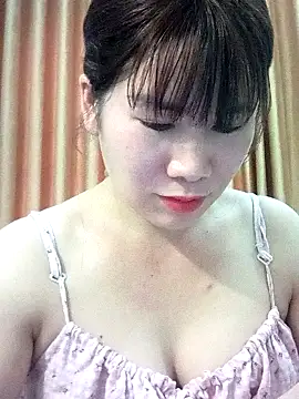 Bondgirl 9 online show from May 12, 2026, 7:38 am