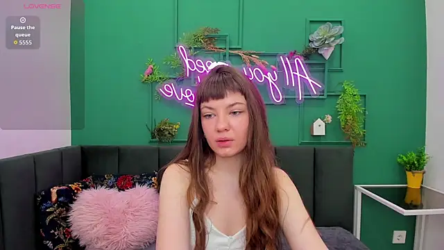 AgnesBeautiful online show from April 1, 2026, 1:50 am