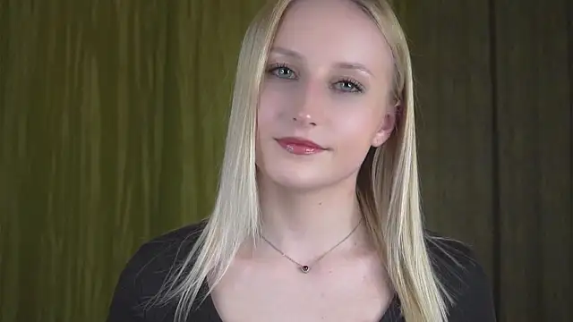 CatarinaGulla online show from March 14, 2026, 12:54 pm