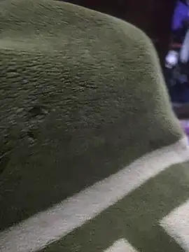 Snapshot of Pop1977 chatting on April 2, 2026, 1:53 pm Pop1977 online show from April 2, 2026, 1:53 pm