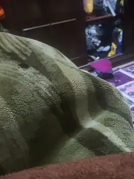 Snapshot of Pop1977 chatting on April 4, 2026, 12:02 pm Pop1977 online show from April 4, 2026, 12:02 pm