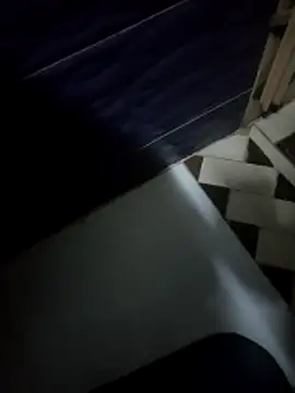 Snapshot of Pop1977 chatting on April 5, 2026, 12:35 pm Pop1977 online show from April 5, 2026, 12:35 pm