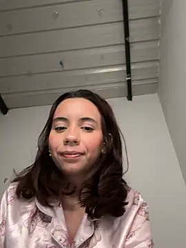 Snapshot of Nicole_Cute04 chatting on April 23, 2026, 4:03 am Nicole Cute04 online show from April 23, 2026, 4:03 am