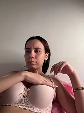 Snapshot of Nicole_Cute04 chatting on May 6, 2026, 3:57 am Nicole Cute04 online show from May 6, 2026, 3:57 am