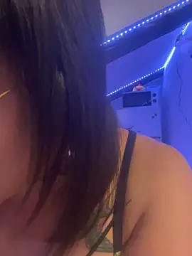 Snapshot of Xlilli69X chatting on May 7, 2026, 5:51 pm Xlilli69X online show from May 7, 2026, 5:51 pm