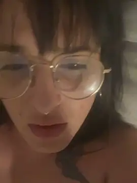 Snapshot of Xlilli69X chatting on May 22, 2026, 2:40 am Xlilli69X online show from May 22, 2026, 2:40 am