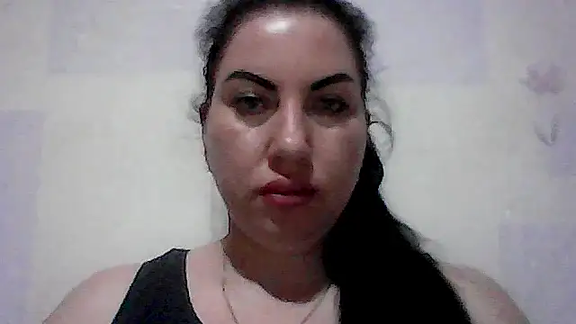 MolliWalton online show from March 4, 2026, 7:20 pm