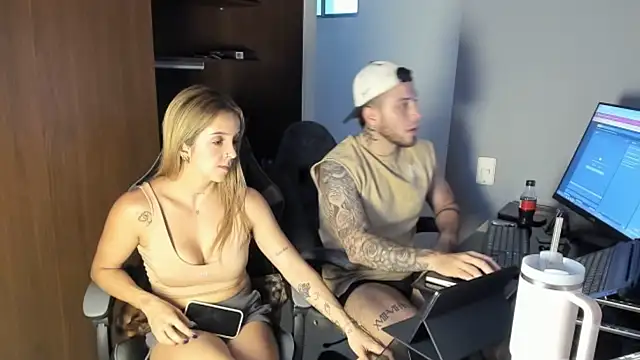 Snapshot of Dra-Dr-Fitness chatting on March 15, 2026, 11:11 pm Dra-Dr-Fitness online show from March 15, 2026, 11:11 pm