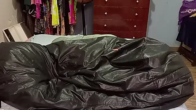 Ruiva40tona online show from April 18, 2026, 7:07 pm