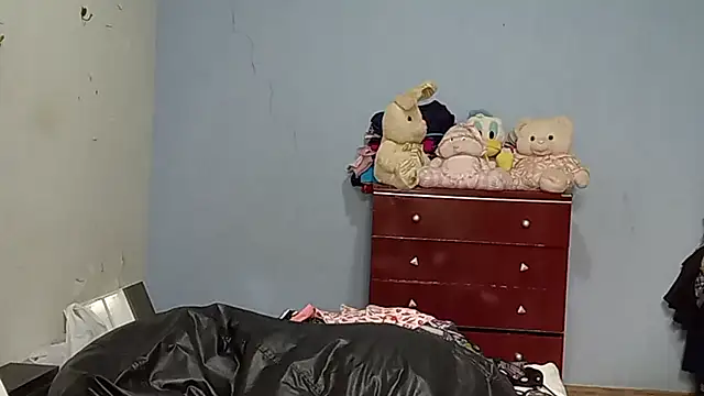 Snapshot of Ruiva40tona chatting on June 30, 2026, 5:03 pm Ruiva40tona online show from June 30, 2026, 5:03 pm