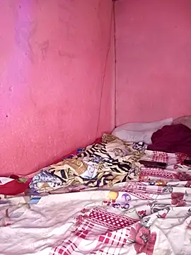 Snapshot of Sraveneno chatting on April 26, 2026, 10:13 am Sraveneno online show from April 26, 2026, 10:13 am