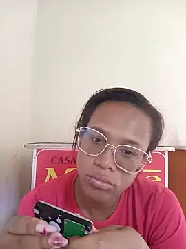 Snapshot of Sraveneno chatting on June 13, 2026, 11:30 am Sraveneno online show from June 13, 2026, 11:30 am