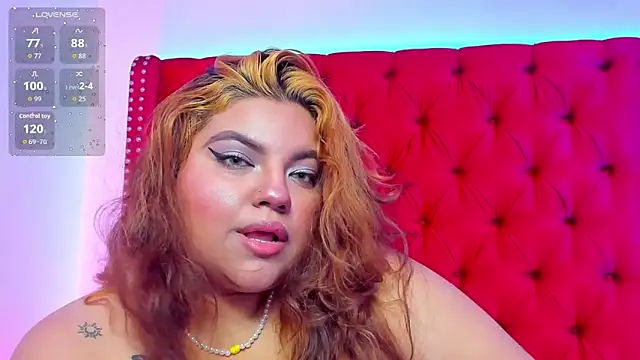 Snapshot of SunnyHoney_ chatting on June 29, 2026, 11:54 am SunnyHoney online show from June 29, 2026, 11:54 am