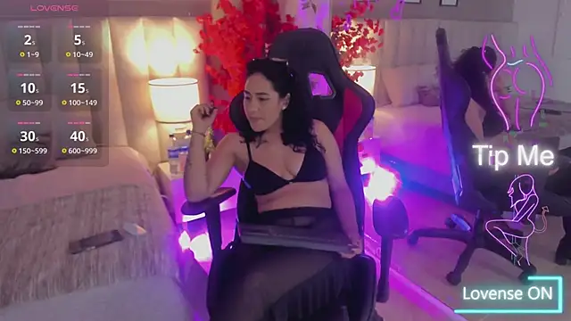 Snapshot of Kiara_Kismet_ chatting on May 22, 2026, 10:15 pm Kiara Kismet online show from May 22, 2026, 10:15 pm