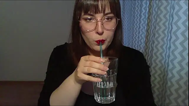Snapshot of ClaraHard chatting on June 15, 2026, 5:48 pm ClaraHard online show from June 15, 2026, 5:48 pm