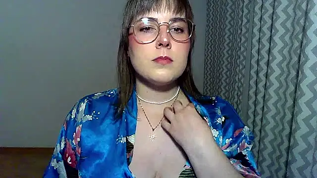 Snapshot of ClaraHard chatting on July 22, 2026, 9:17 pm ClaraHard online show from July 22, 2026, 9:17 pm