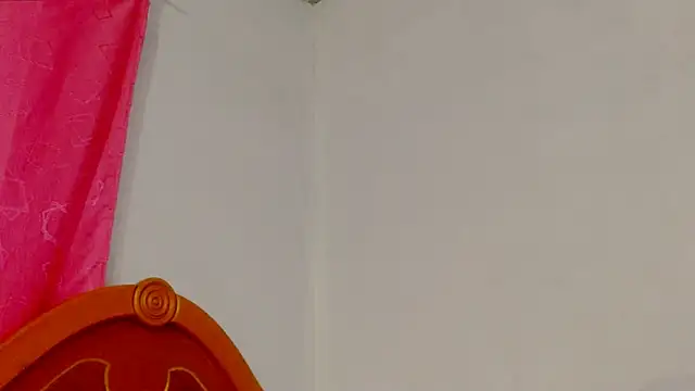Snapshot of taliana_mateus chatting on May 29, 2026, 5:38 am taliana mateus online show from May 29, 2026, 5:38 am