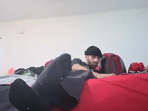 CirclingClass online show from October 27, 2025, 8:35 pm