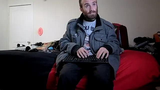 CirclingClass online show from December 2, 2025, 10:20 am