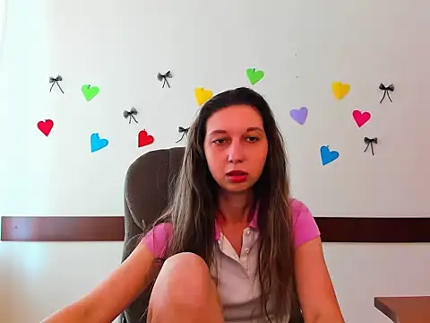 Ellina Star online show from April 7, 2026, 8:04 am