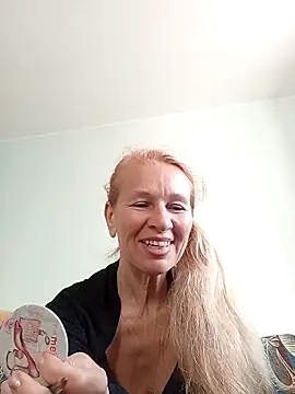 ViktoriaSexi1 online show from April 15, 2026, 4:41 am