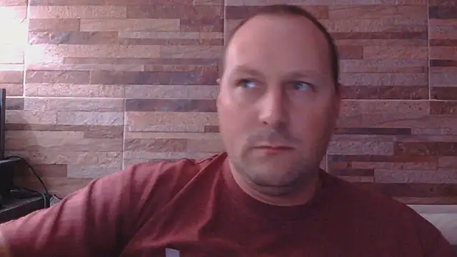 Snapshot of lustonfan chatting on April 29, 2026, 2:26 am lustonfan online show from April 29, 2026, 2:26 am