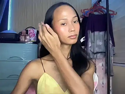 Sunkissed seductress online show from April 14, 2026, 6:14 pm