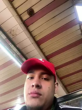 OliverTabordaa online show from April 12, 2026, 1:05 pm