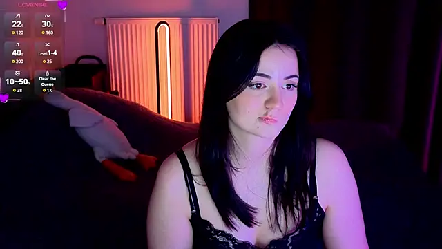Snapshot of missy3kissy chatting on April 24, 2026, 8:33 pm missy3kissy online show from April 24, 2026, 8:33 pm