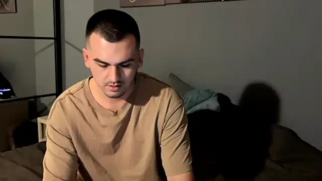 Snapshot of AlexRay22 chatting on March 11, 2026, 7:20 pm AlexRay22 online show from March 11, 2026, 7:20 pm