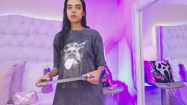 MeganRoseh online show from May 10, 2026, 1:38 pm