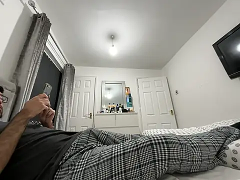 r130130 online show from March 25, 2026, 7:53 pm