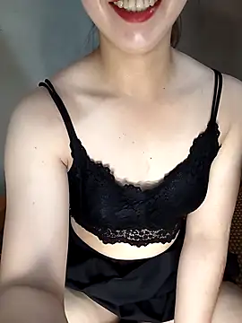 Snapshot of Fiona_2026 chatting on April 22, 2026, 4:48 am Fiona 2026 online show from April 22, 2026, 4:48 am