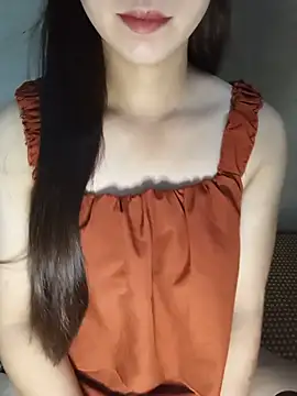 Snapshot of Fiona_2026 chatting on July 18, 2026, 7:34 am Fiona 2026 online show from July 18, 2026, 7:34 am