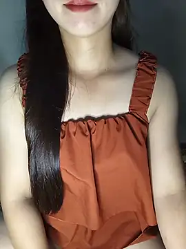 Snapshot of Fiona_2026 chatting on August 2, 2026, 7:51 am Fiona 2026 online show from August 2, 2026, 7:51 am