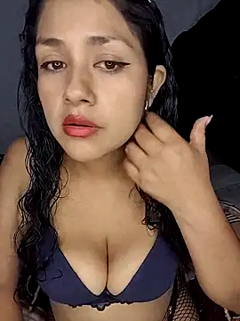 shantal1921 online show from April 5, 2026, 4:42 am