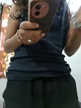 Snapshot of Itz_ishu chatting on April 8, 2026, 2:55 am Itz ishu online show from April 8, 2026, 2:55 am