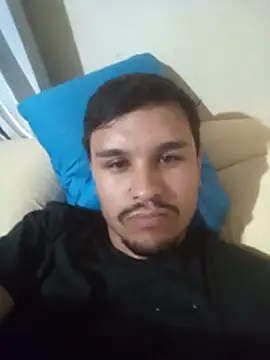 casalsapekaa21 online show from April 15, 2026, 9:37 pm