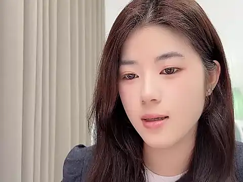 Nicole20266 online show from March 10, 2026, 3:00 am